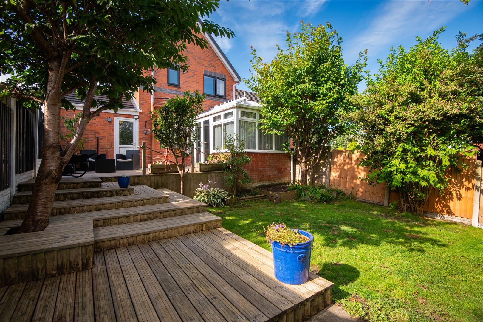 Lakeland Gardens, Chorley